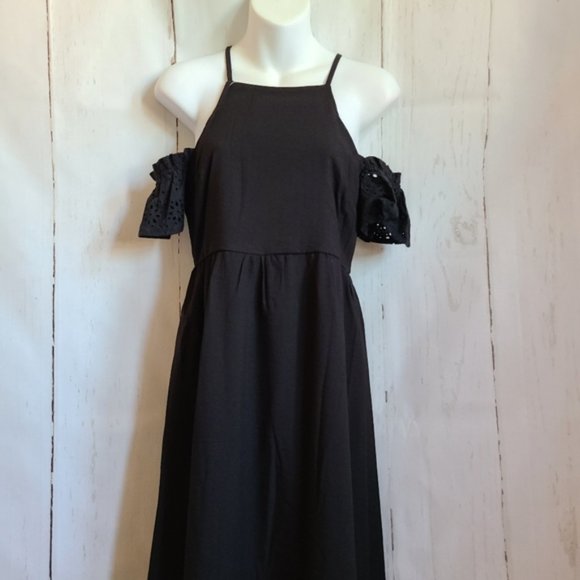 Sugarlips black halter maxi dress cottagecore new boutique cold shoulder eyelet - Picture 3 of 6
